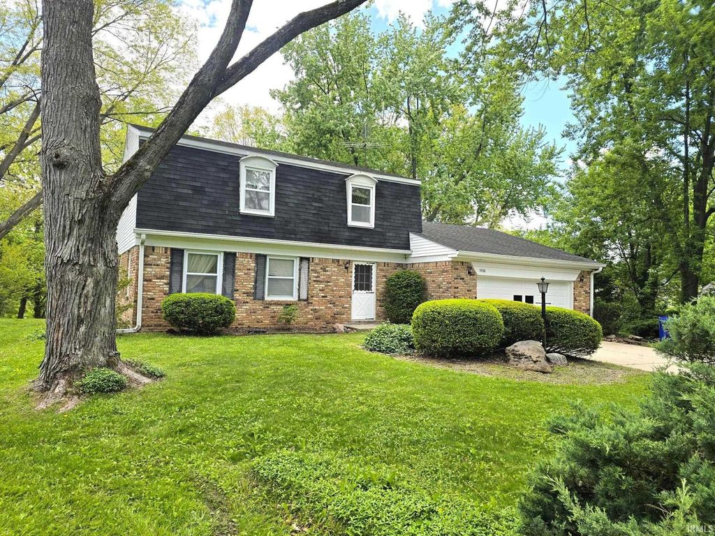 Photo of 5900 Dartmouth Court, Kokomo, IN 46902 (MLS # 202616349)