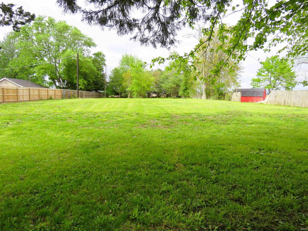 Photo of 728 E State Road 28, Tipton, IN 46072 (MLS # 202615529)