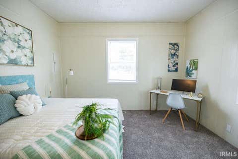 Tiny photo for 626 E Jackson Street, Kokomo, IN 46901 (MLS # 202626287)