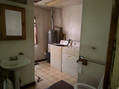 Tiny photo for 819 E HARRISON Street, Kokomo, IN 46901 (MLS # 202632140)