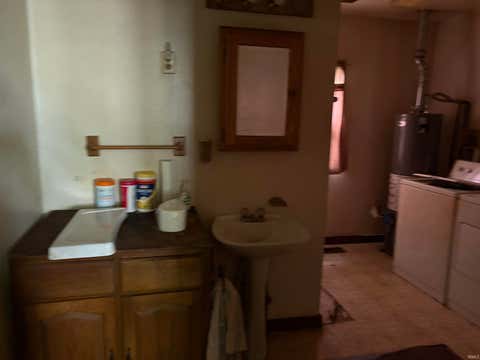 Tiny photo for 819 E HARRISON Street, Kokomo, IN 46901 (MLS # 202632140)