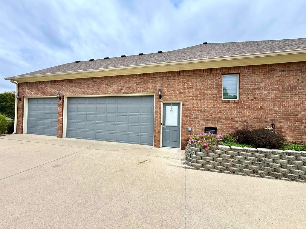 Photo of 4191 Bending Lane, Greenwood, IN 46143 (MLS # 202626405)