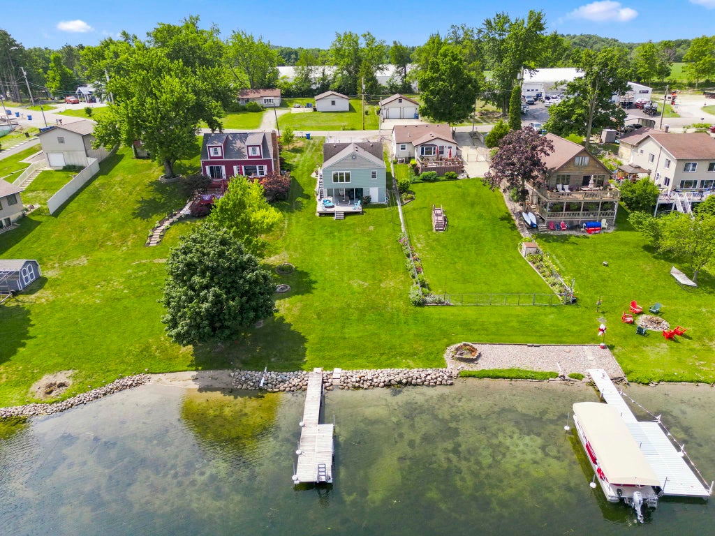 Photo of 1835 E Bair Rd RD, Columbia City, IN 46725 (MLS # 202627171)