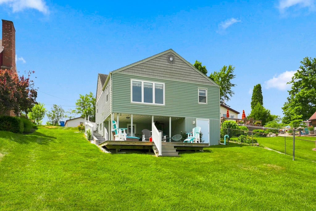 Photo of 1835 E Bair Rd RD, Columbia City, IN 46725 (MLS # 202627171)