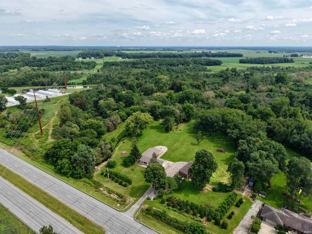 Photo of 2882 E State Road 2, Rolling Prairie, IN 46371 (MLS # 202634297)
