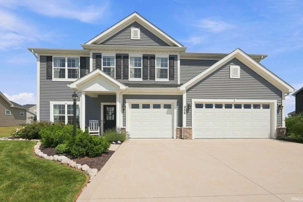 Photo of 956 Meravi Cove, Fort Wayne, IN 46818 (MLS # 202631722)