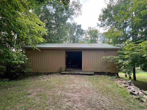 Tiny photo for 999 N 300 E, Logansport, IN 46947 (MLS # 202528136)