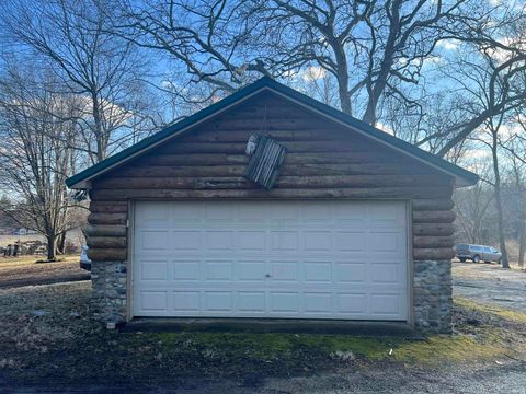 Tiny photo for 999 N 300 E, Logansport, IN 46947 (MLS # 202528136)