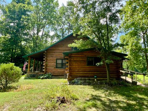 Tiny photo for 999 N 300 E, Logansport, IN 46947 (MLS # 202528136)