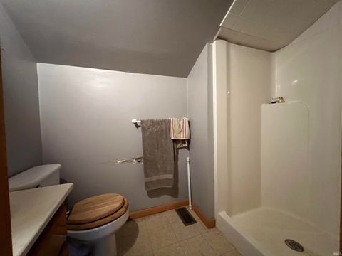 Tiny photo for 999 N 300 E, Logansport, IN 46947 (MLS # 202528136)