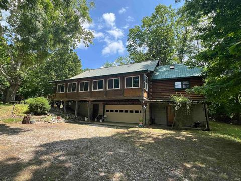 Tiny photo for 999 N 300 E, Logansport, IN 46947 (MLS # 202528136)