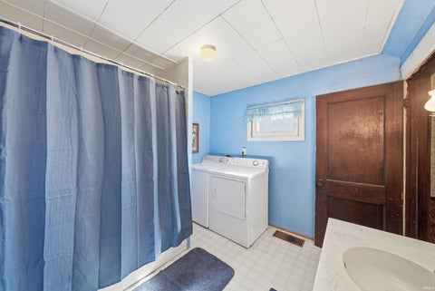 Tiny photo for 8565 E Metz Road, Angola, IN 46703 (MLS # 202642075)