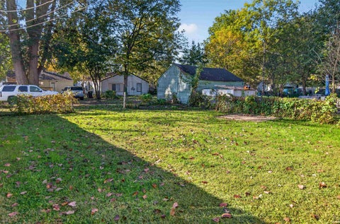 Tiny photo for 1106 Roosevelt Street, South Bend, IN 46616 (MLS # 202643751)