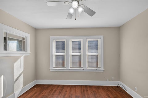Tiny photo for 1106 Roosevelt Street, South Bend, IN 46616 (MLS # 202643751)