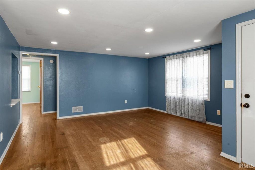 Photo of 316 NW 20th Street, Richmond, IN 47374 (MLS # 202601315)