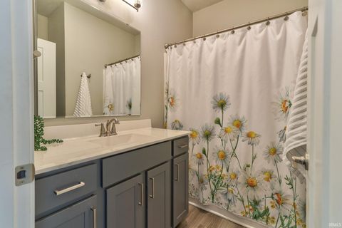 Tiny photo for 11400 Yerkes Drive, Evansville, IN 47725 (MLS # 202607617)