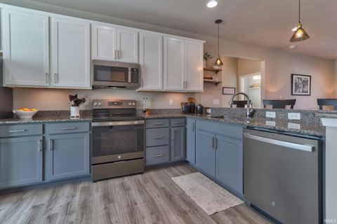 Tiny photo for 11400 Yerkes Drive, Evansville, IN 47725 (MLS # 202607617)