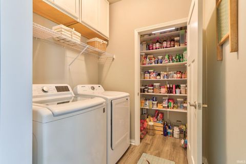 Tiny photo for 11400 Yerkes Drive, Evansville, IN 47725 (MLS # 202607617)