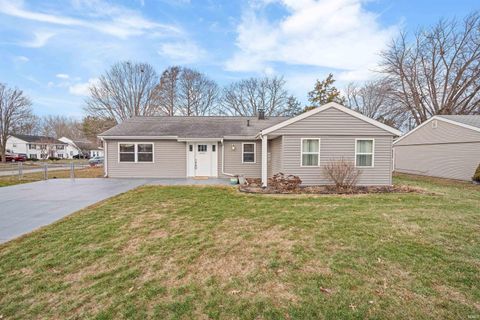 Photo of 2405 Carmelita Boulevard, Kokomo, IN 46902 (MLS # 202600863)