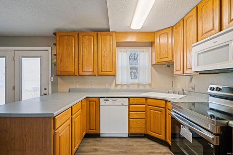 Tiny photo for 2405 Carmelita Boulevard, Kokomo, IN 46902 (MLS # 202600863)