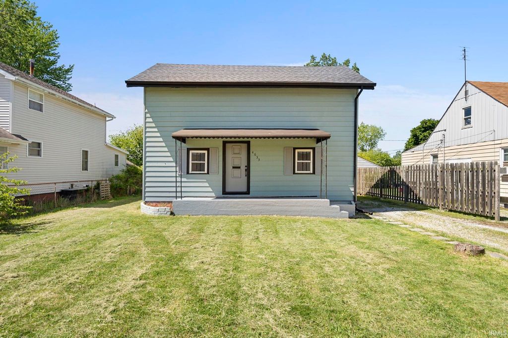 Photo of 4633 Arizona Avenue, Fort Wayne, IN 46808 (MLS # 202606244)
