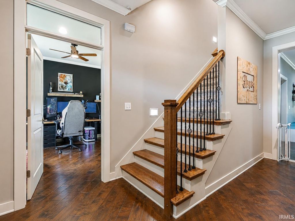 Photo of 7737 Tavalon Drive, Evansville, IN 47715 (MLS # 202624315)