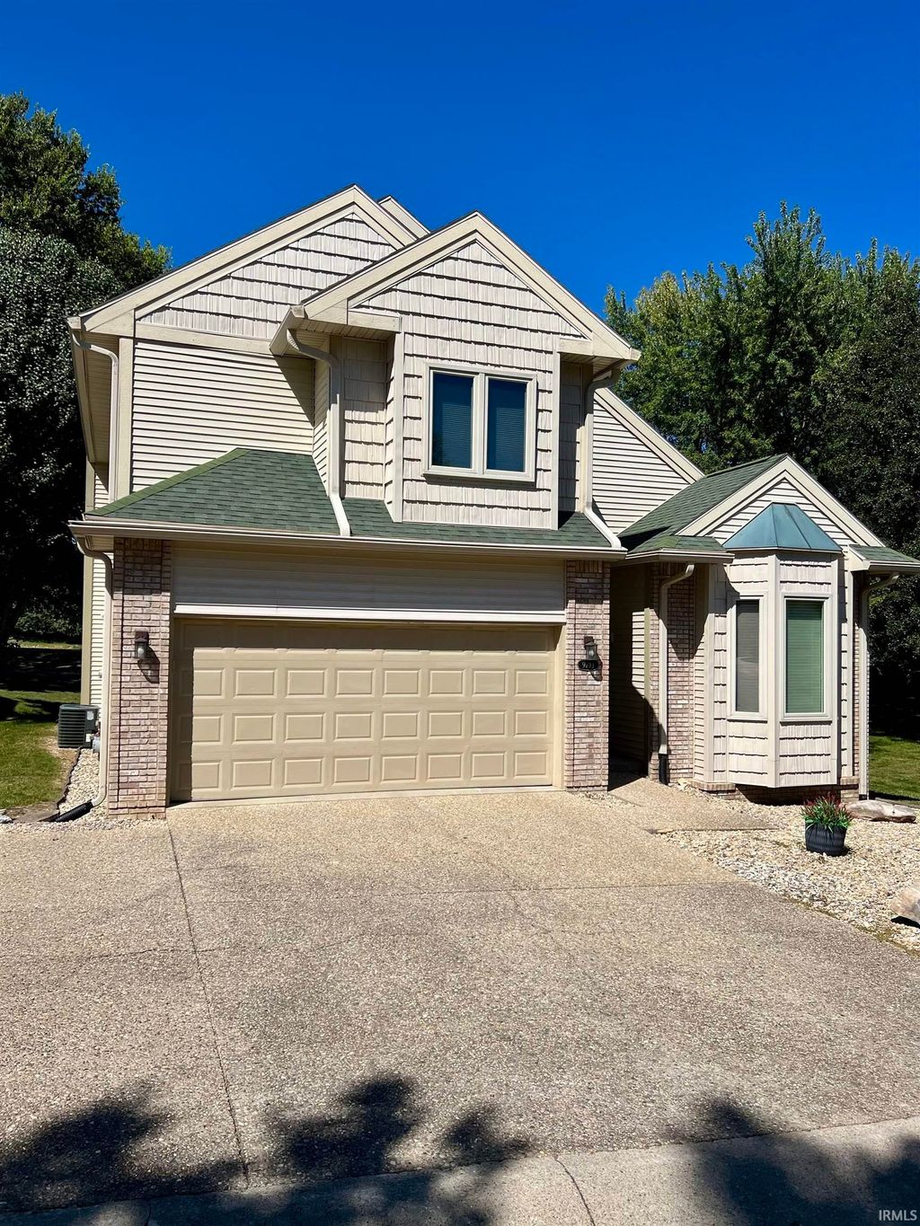 Photo of 9103 Front Nine Drive, Bloomington, IN 47401 (MLS # 202544810)