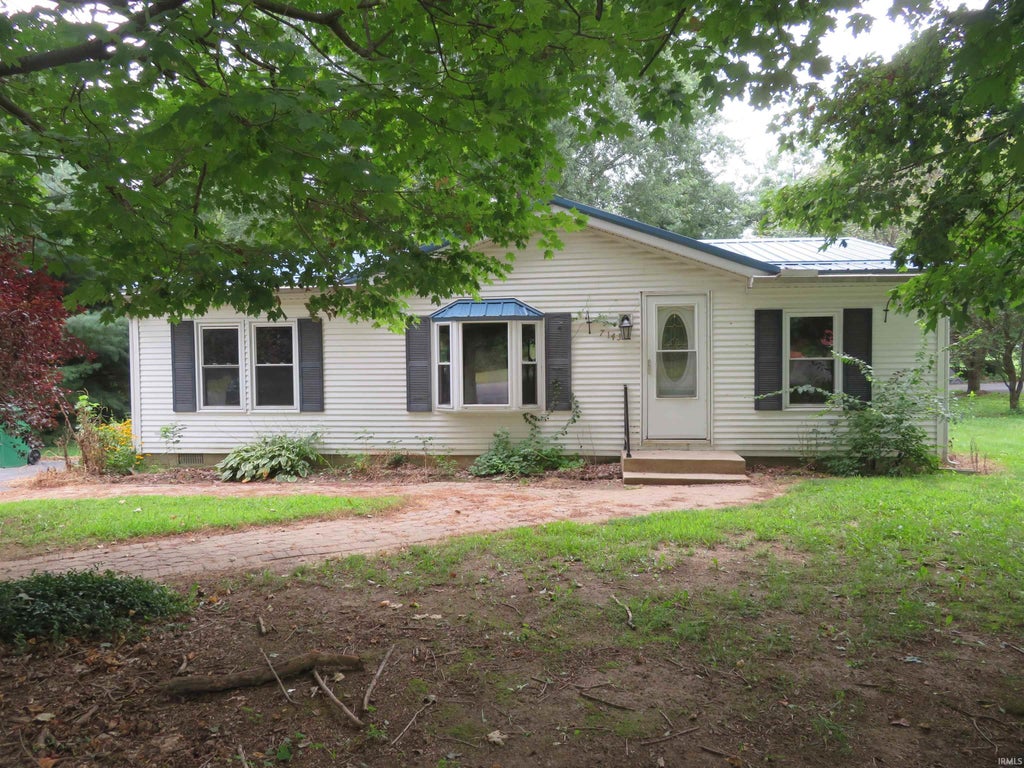 Photo of 7143 W 200 N, Warsaw, IN 46580 (MLS # 202639567)