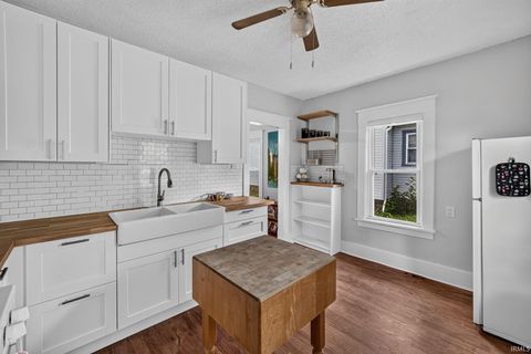 Tiny photo for 815 S 24Th Street, South Bend, IN 46615 (MLS # 202624844)