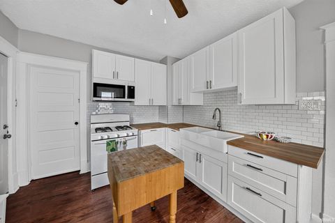Tiny photo for 815 S 24Th Street, South Bend, IN 46615 (MLS # 202624844)