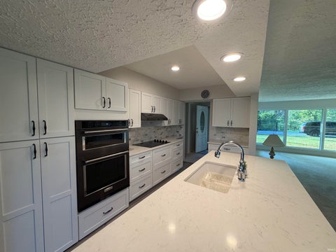 Tiny photo for 2813 Wayside Drive, Evansville, IN 47711 (MLS # 202638907)