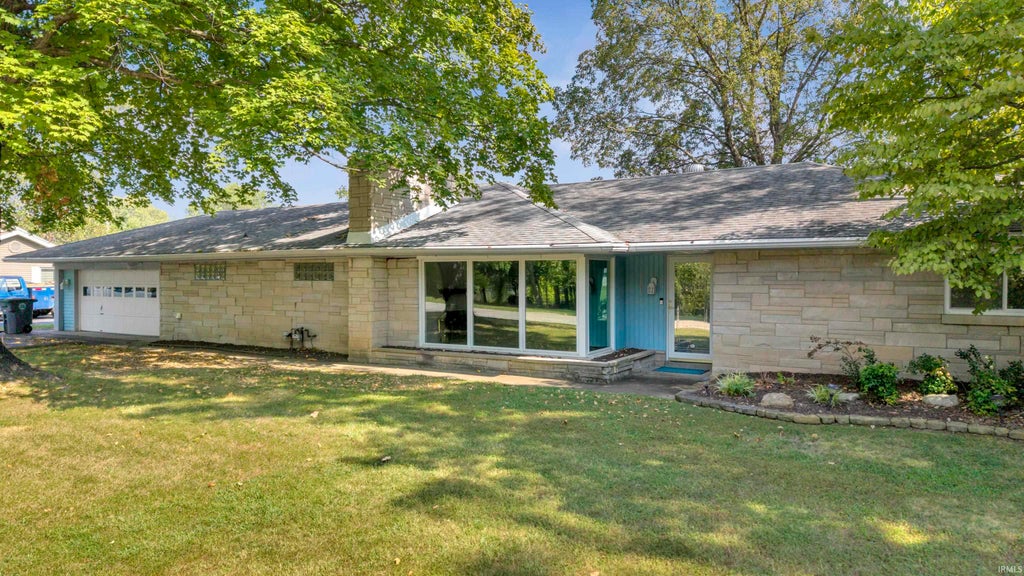 Photo of 2813 Wayside Drive, Evansville, IN 47711 (MLS # 202638907)
