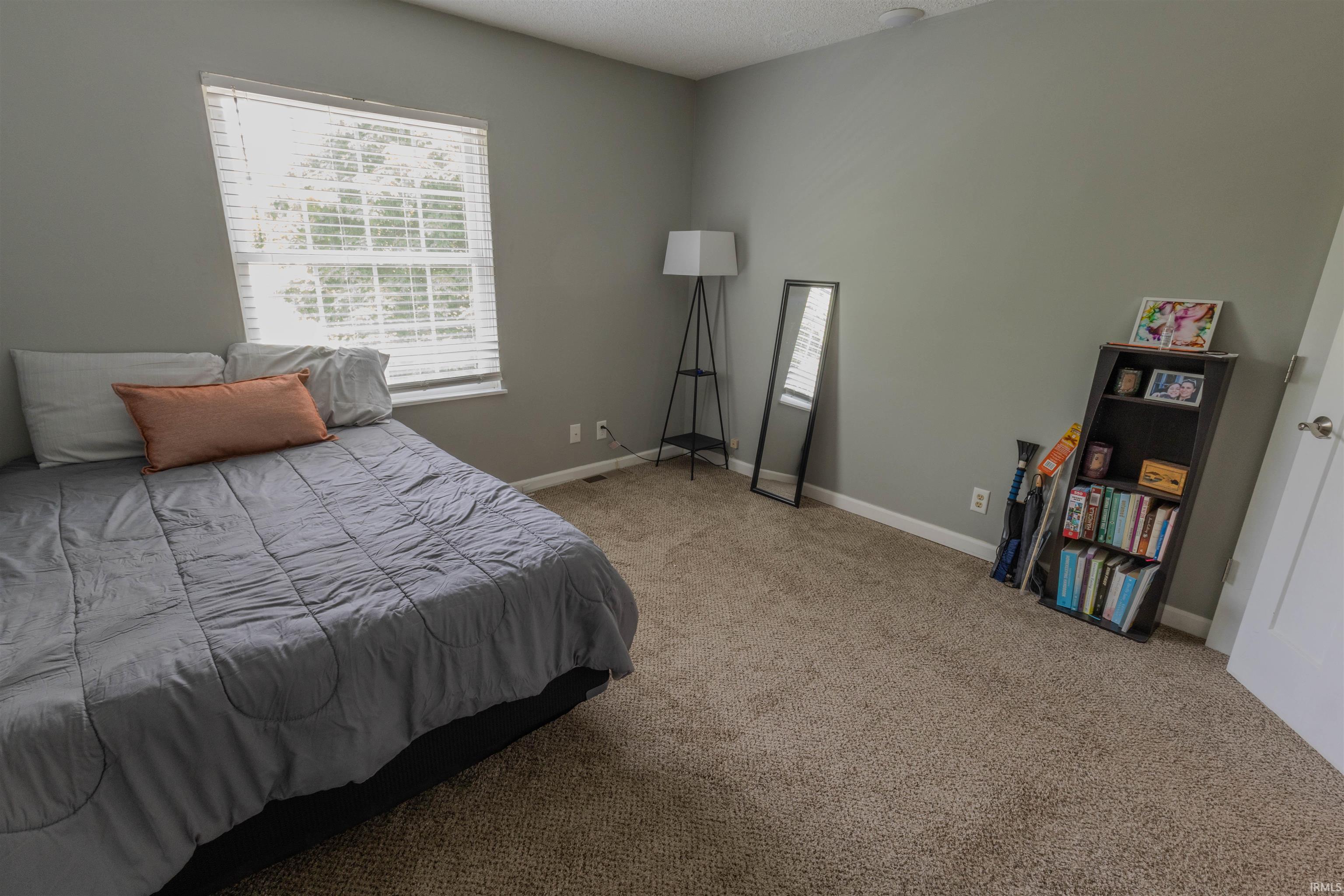 Lafayette, Indiana 47909, United States, 2 Bedrooms Bedrooms, ,2 BathroomsBathrooms,Residential,Pending,143911