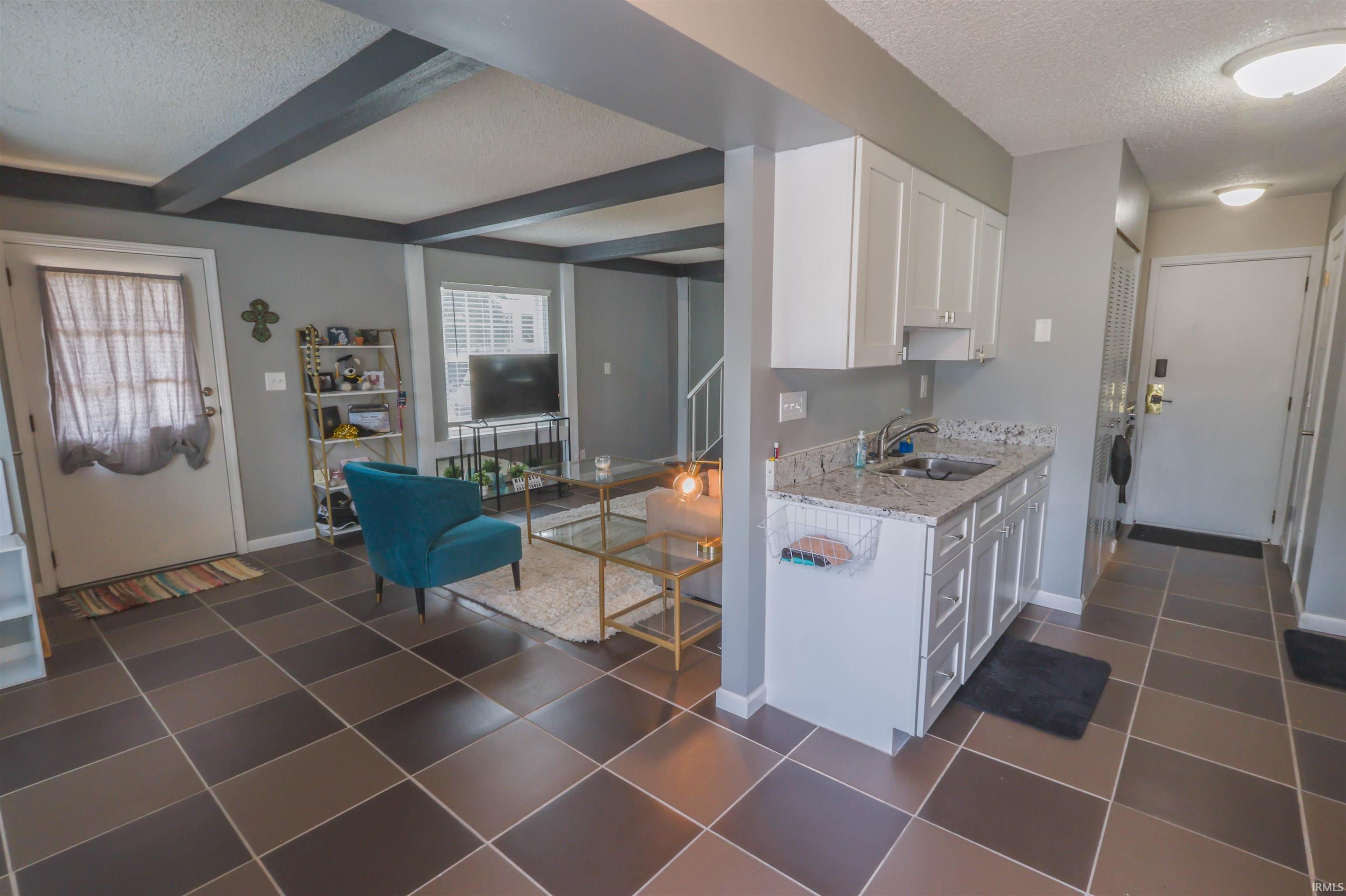 Lafayette, Indiana 47909, United States, 2 Bedrooms Bedrooms, ,2 BathroomsBathrooms,Residential,Pending,143911