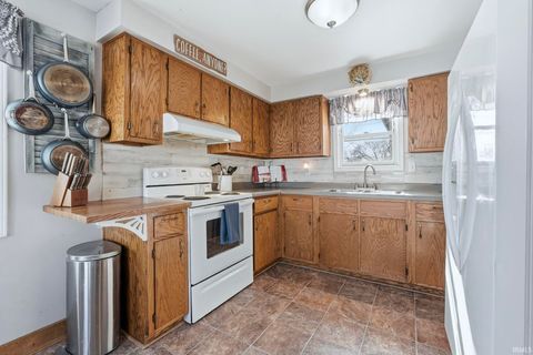 Tiny photo for 401 S Randolph Street, Garrett, IN 46738 (MLS # 202605027)