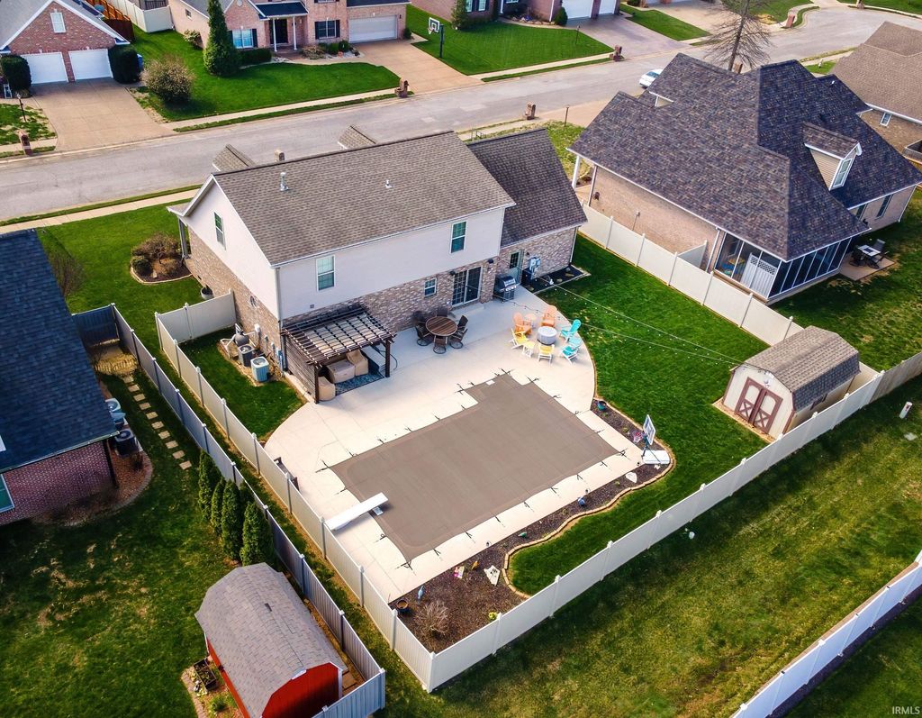 Photo of 4508 Baldwin Court, Evansville, IN 47725 (MLS # 202608802)