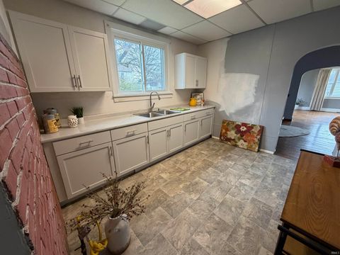 Tiny photo for 550 E Main Street, Peru, IN 46970 (MLS # 202546586)