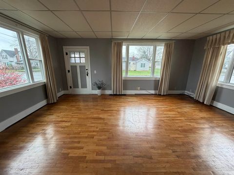 Tiny photo for 550 E Main Street, Peru, IN 46970 (MLS # 202546586)