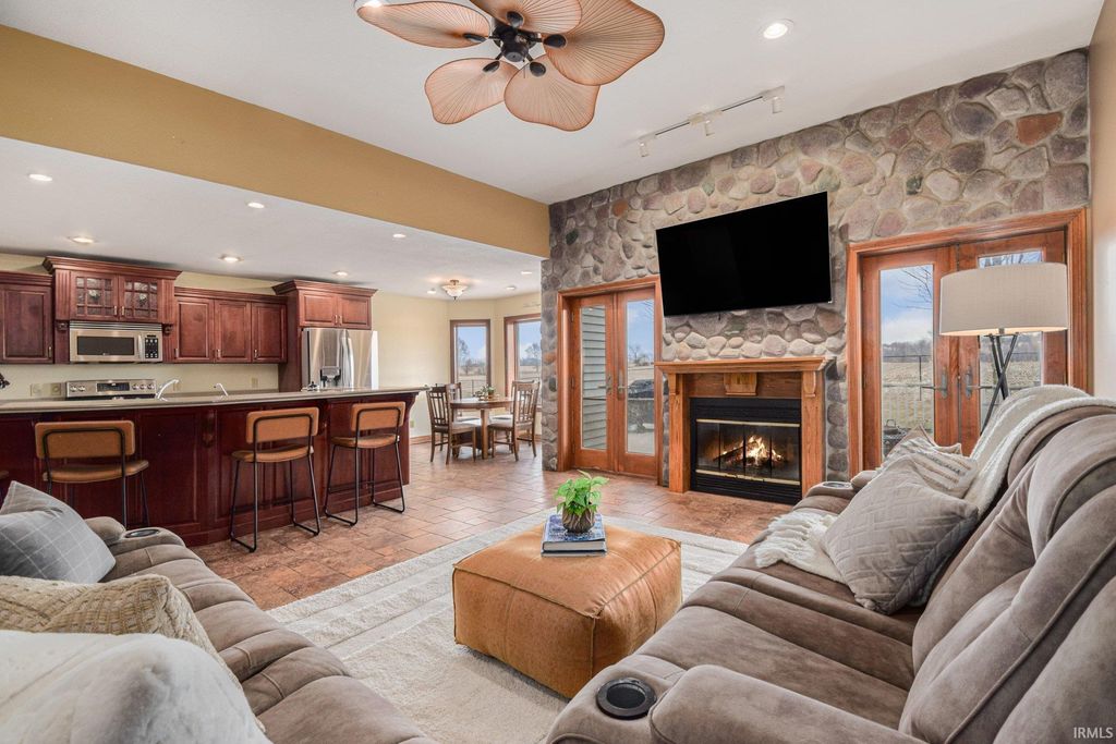 Photo of 4715 W 200 South Road, Warsaw, IN 46580 (MLS # 202613255)