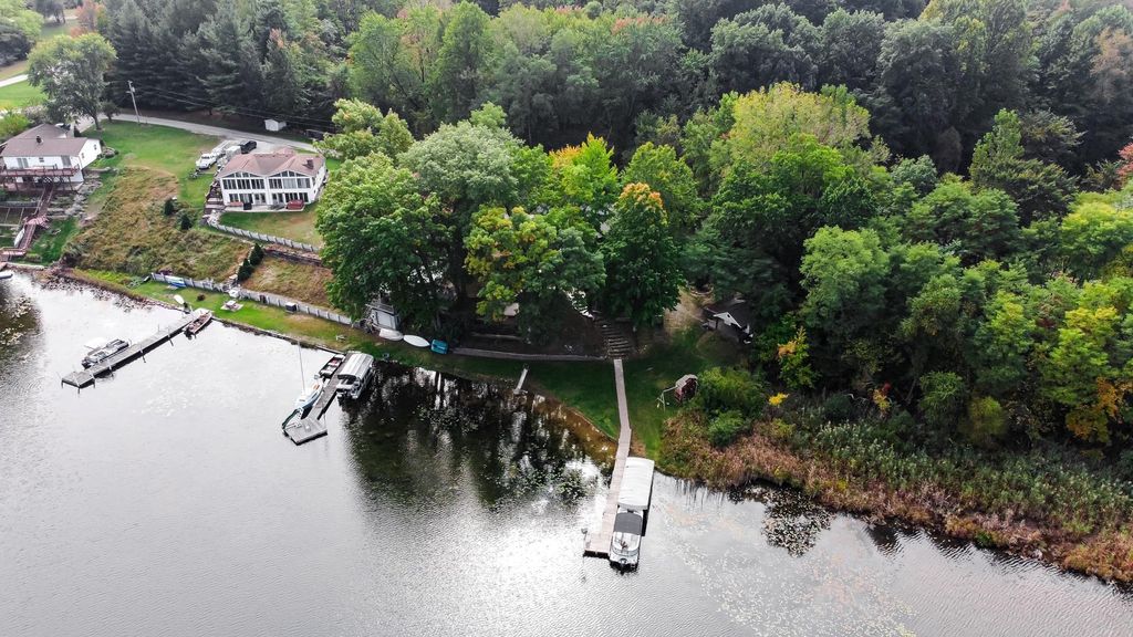 Photo of 15242 Happy Acres Trail, Plymouth, IN 46563 (MLS # 202611048)