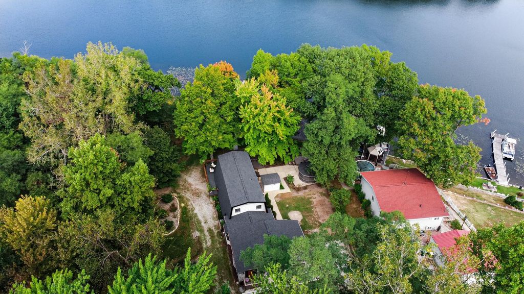 Photo of 15242 Happy Acres Trail, Plymouth, IN 46563 (MLS # 202611048)