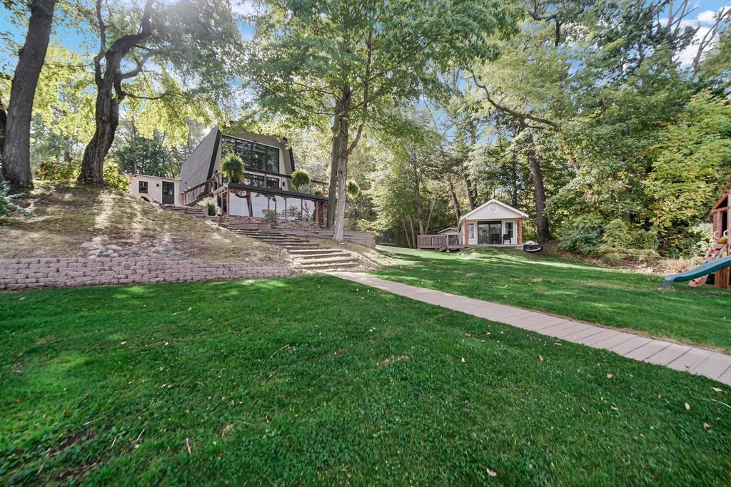 Photo of 15242 Happy Acres Trail, Plymouth, IN 46563 (MLS # 202611048)