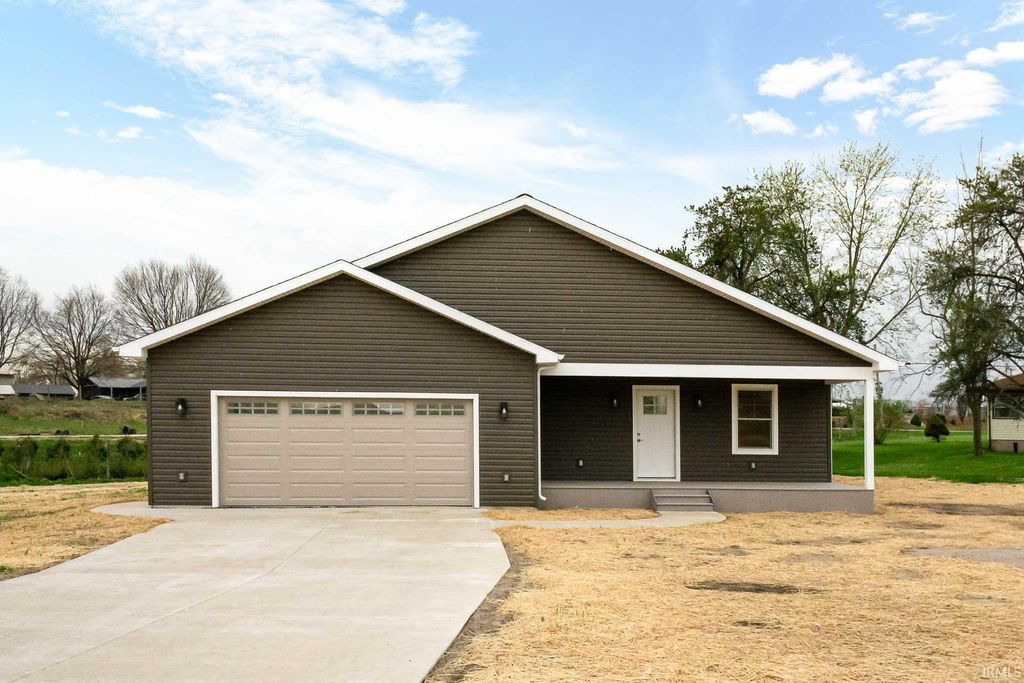 Photo of 416 S Washington Street, Pierceton, IN 46562 (MLS # 202613484)