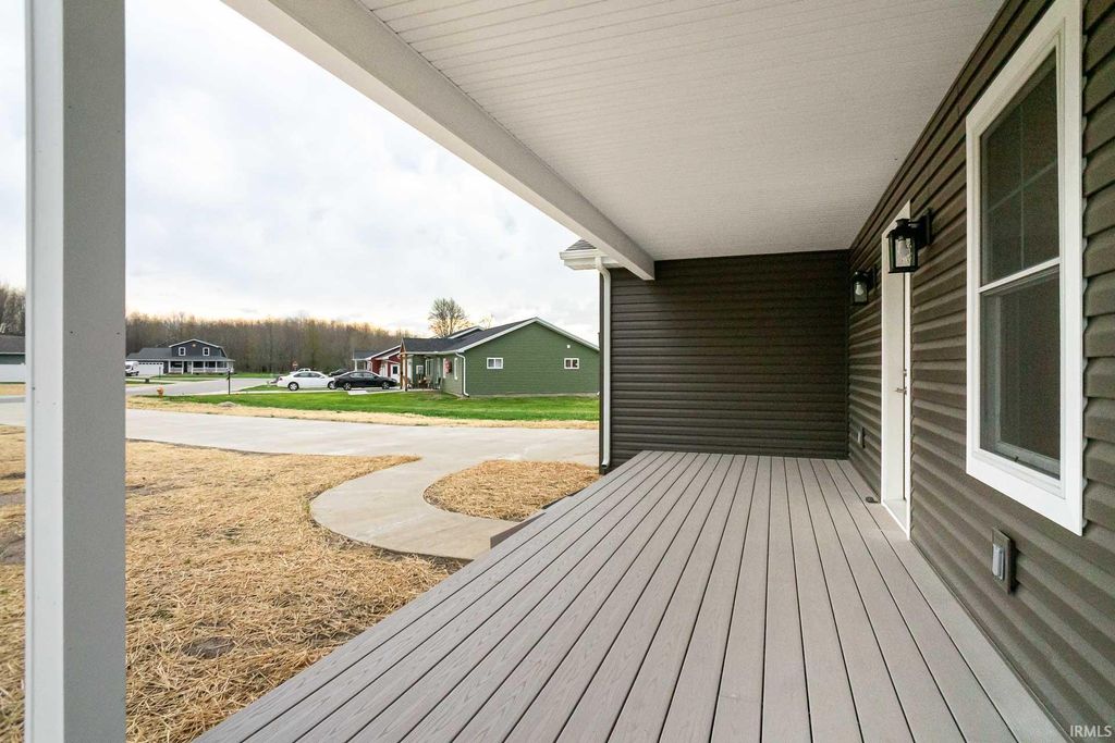 Photo of 416 S Washington Street, Pierceton, IN 46562 (MLS # 202613484)