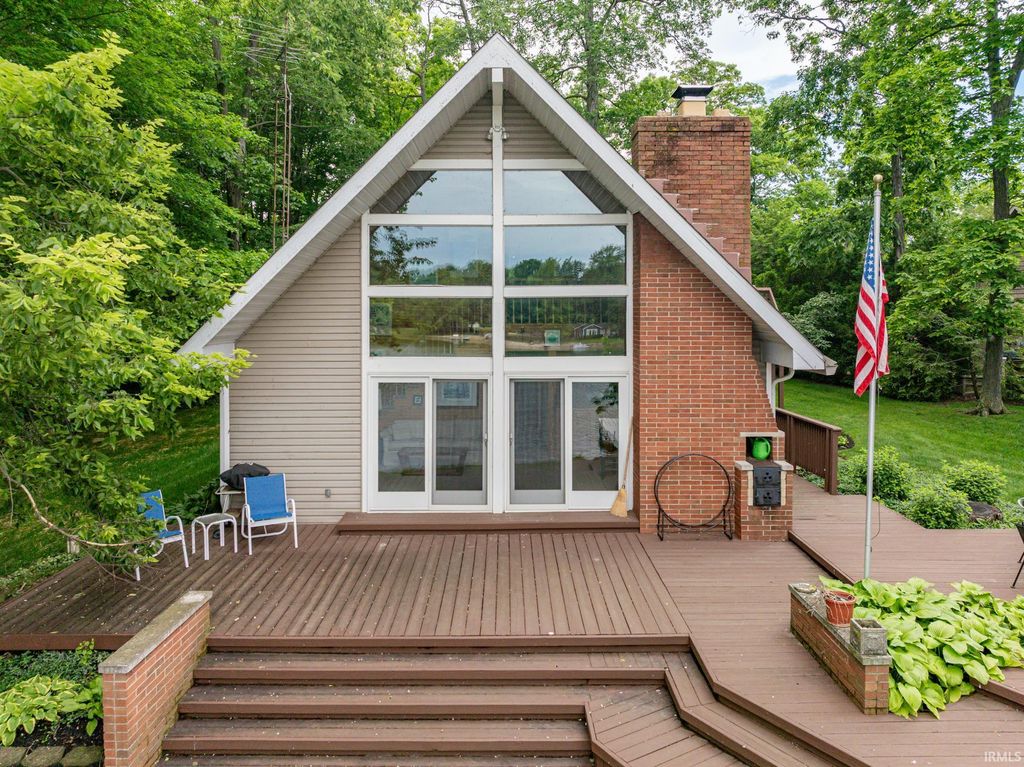 Photo of 3503 SW Indian Trail Lake Road, Farmland, IN 47340 (MLS # 202626449)