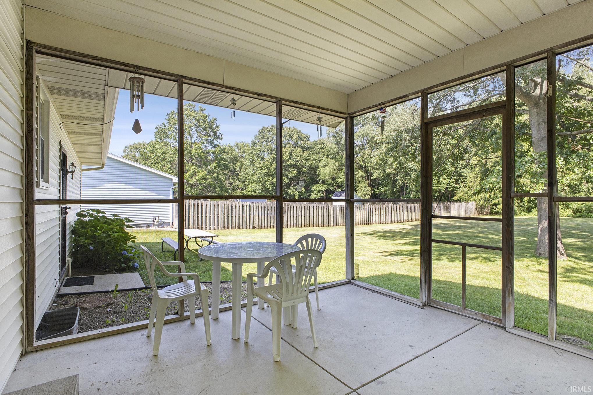 Mishawaka, Indiana 46545, United States, 3 Bedrooms Bedrooms, ,2 BathroomsBathrooms,Residential,Active,168056