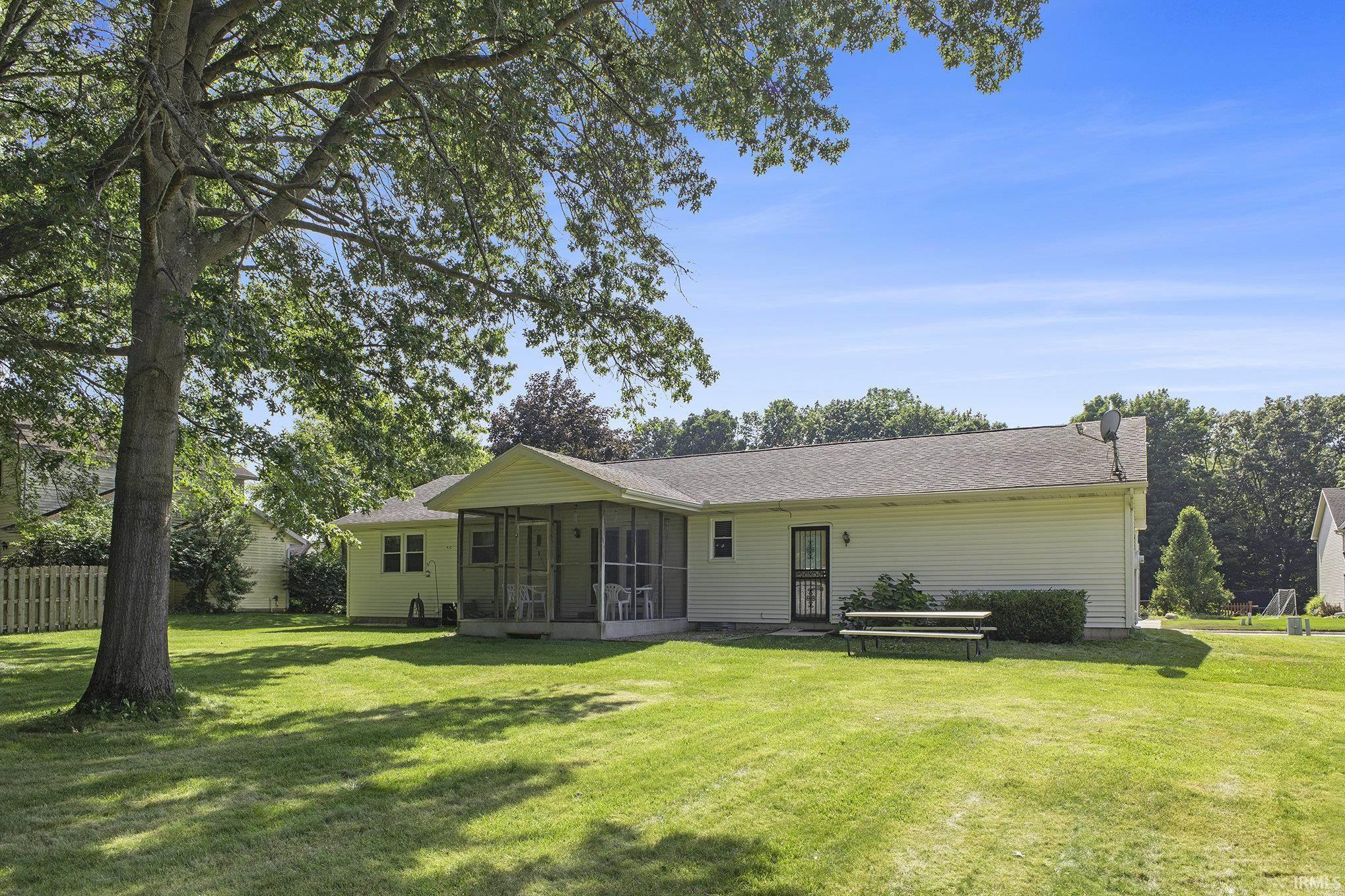 Mishawaka, Indiana 46545, United States, 3 Bedrooms Bedrooms, ,2 BathroomsBathrooms,Residential,Active,168056