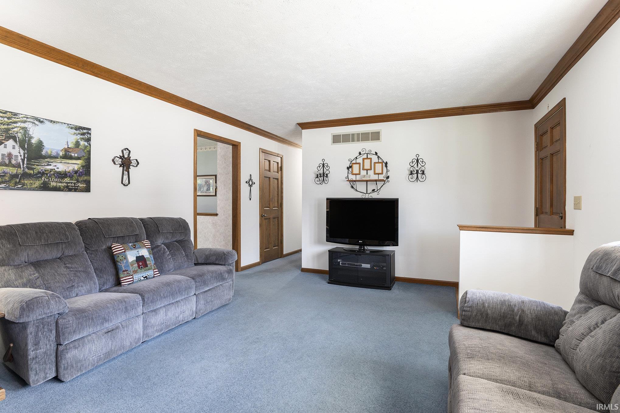 Mishawaka, Indiana 46545, United States, 3 Bedrooms Bedrooms, ,2 BathroomsBathrooms,Residential,Active,168056