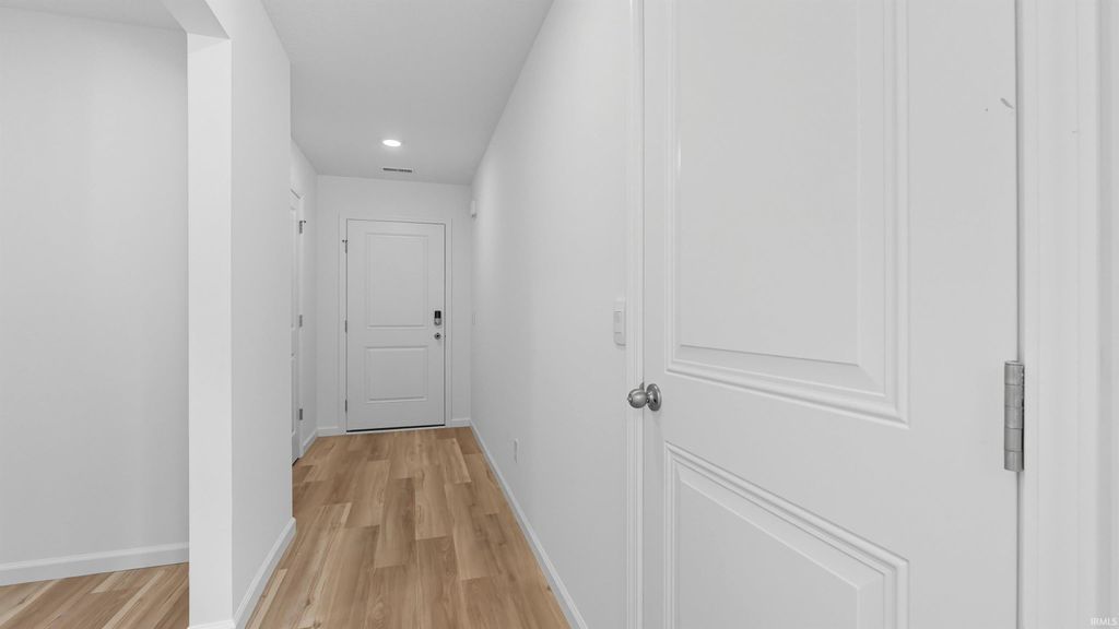 Photo of 1703 Granger Lane, Bluffton, IN 46714 (MLS # 202612484)