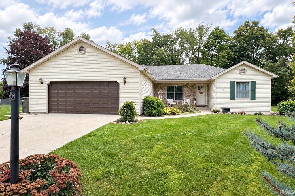 Photo of 216 Cindy Court, Millersburg, IN 46543 (MLS # 202640007)